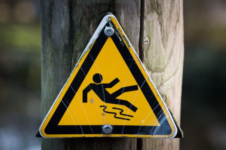 Smart Home Devices Revolutionizing Fall Prevention for the Elderly