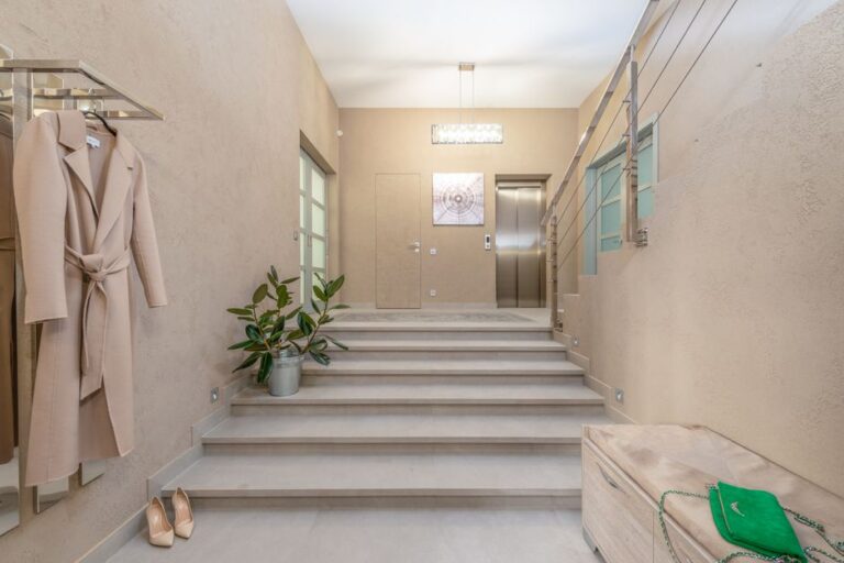 Comparing Top Stair Lift Brands: Which Offers the Best Value for Money?
